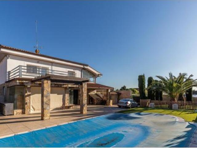 Chalet en venta en Mejorada Del Campo, Madrid
