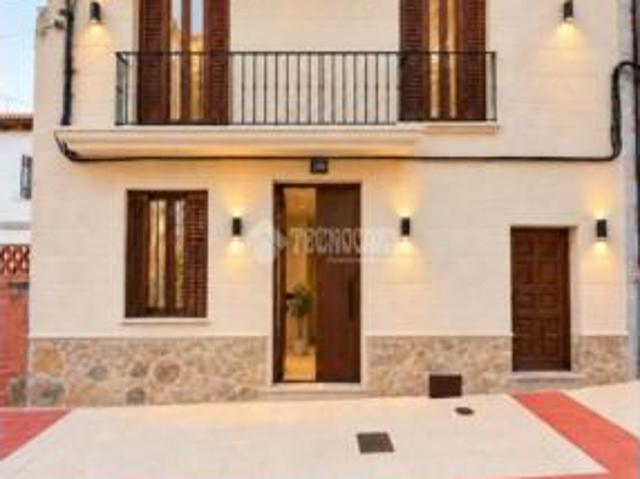 Chalet en venta en Menasalbas, Toledo