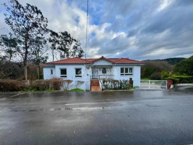 Chalet en venta en Mogro, Miengo