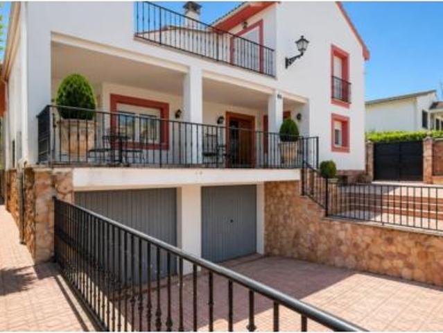 Chalet en venta en Mondéjar, Castilla-La Mancha
