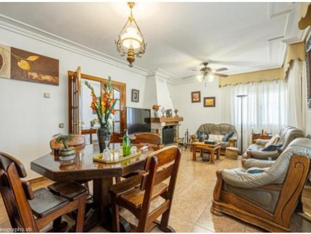 Chalet en venta en Mondéjar, Castilla-La Mancha
