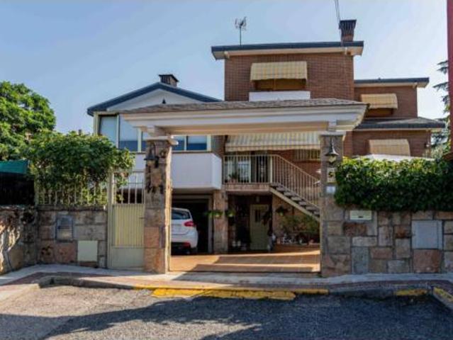 Villa en venta en Moralzarzal