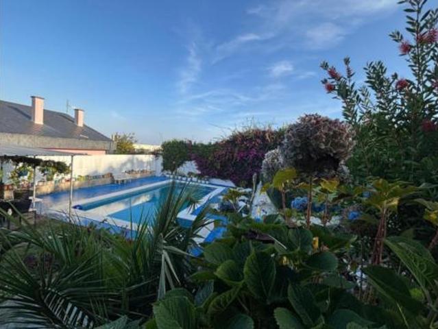 Chalet en venta en Panxón, Vigo