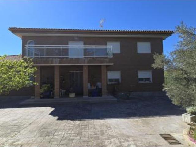 Chalet en venta en El Chaparral, Pioz