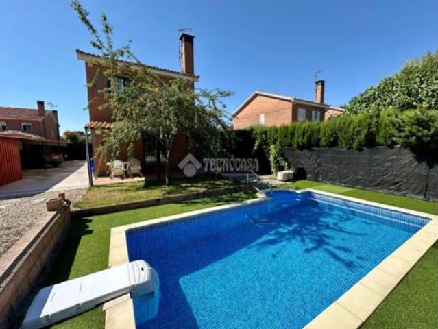 Chalet en venta en Las Suertes, Pioz