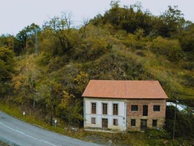 Chalet en venta en Quirós, Asturias