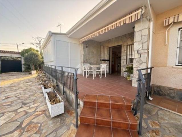 Chalet en venta en Ribatejada, Madrid