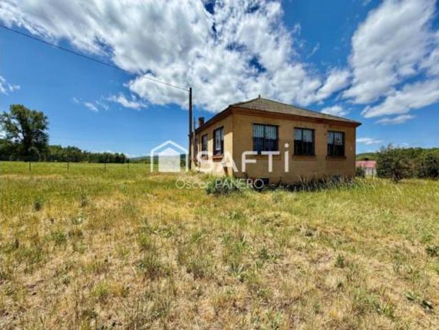 Chalet en venta en Rioseco De Tapia, Castilla y León