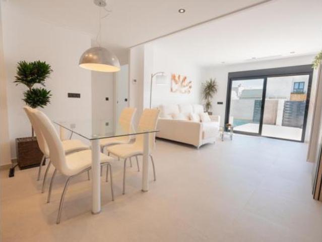 Chalet en venta en Urbanización La Marina-El Oasis, el Baix Segura / La Vega Baja
