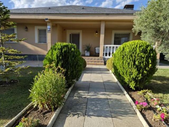 Chalet en venta en Caraquiz, Uceda