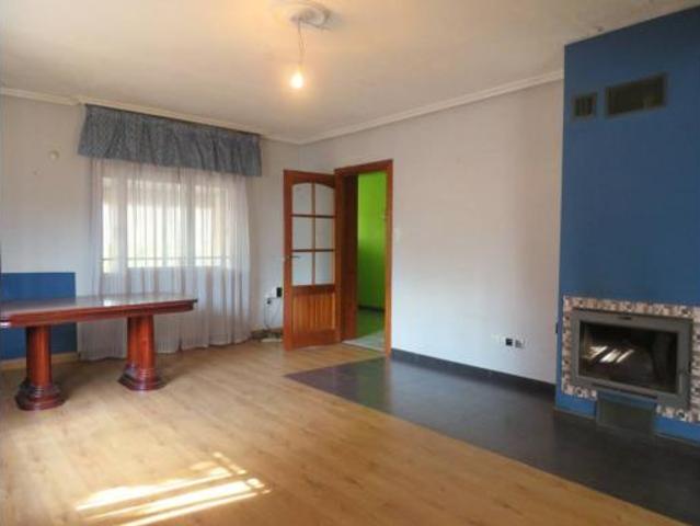 Chalet en venta en Valdefresno, Castilla y León