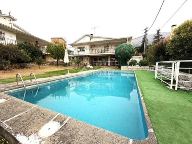 Chalet en venta en Sexmo de Lozoya, Valdemanco