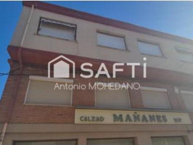 Chalet en venta en Valderas, León