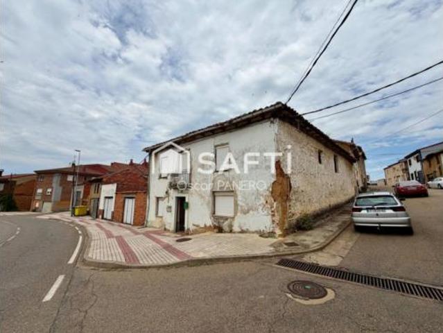 Chalet en venta en Montejos del Camino, Valverde De La Virgen