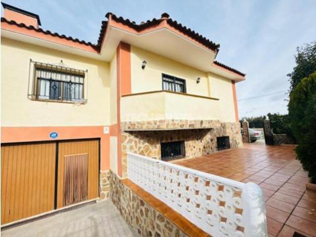 Chalet en venta en Villamuelas, Toledo