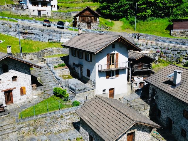 Haus kaufen in Buseno, Graubünden