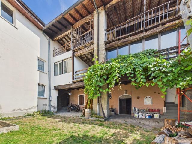 Einfamilienhaus kaufen in Mendrisio, Tessin