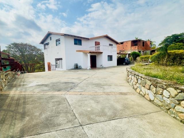 Casa en venta en Manzano Abajo, El Manzano