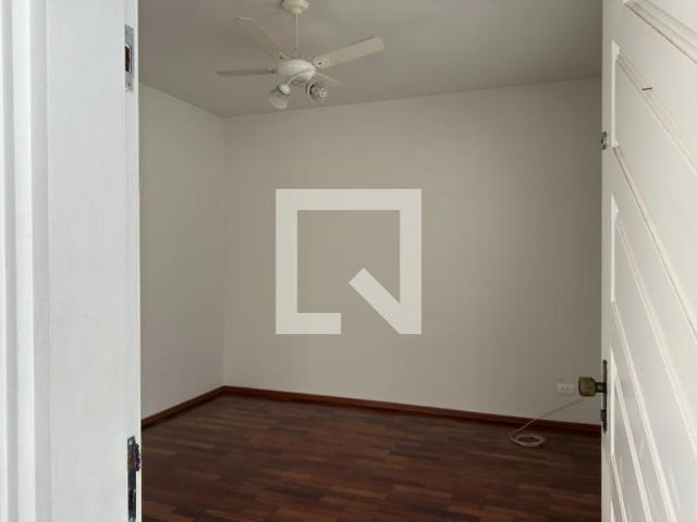 Casa aluguel em Região Imediata de São José dos Campos, Região Metropolitana do Vale do Paraíba e Litoral Norte