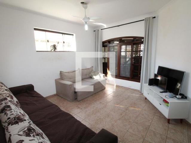 Casa aluguel em Região Imediata de São José dos Campos, Região Metropolitana do Vale do Paraíba e Litoral Norte