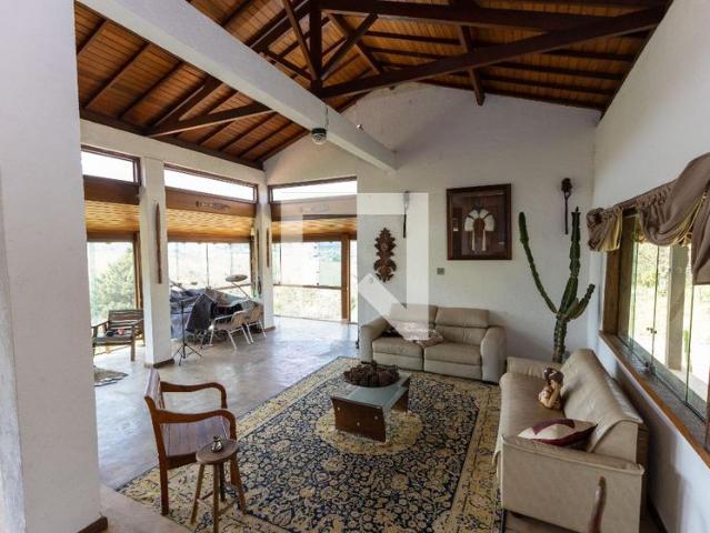 Casa aluguel em Região Geográfica Imediata de Belo Horizonte, Região Metropolitana de Belo Horizonte