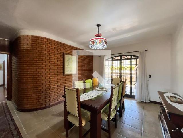 Casa aluguel em Valinhos