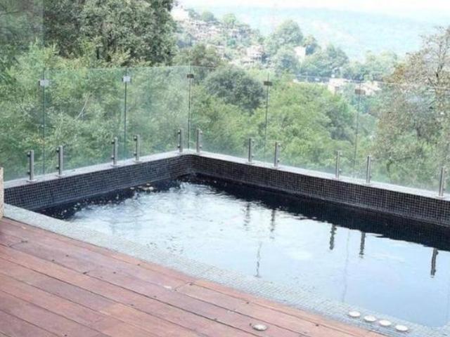Casa Valle de Bravo con vista a Lago