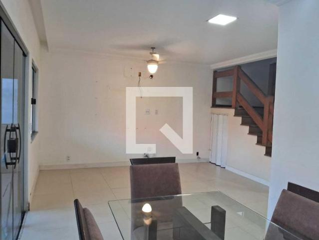 Casa aluguel em Região Geográfica Imediata do Rio de Janeiro, Região Metropolitana do Rio de Janeiro