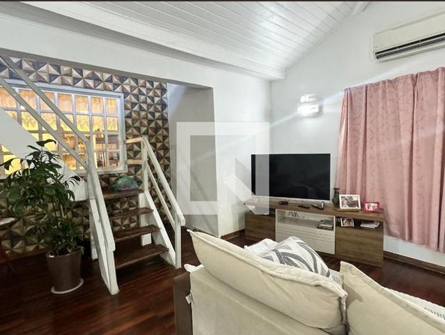 Casa aluguel em Região Geográfica Imediata do Rio de Janeiro, Região Metropolitana do Rio de Janeiro