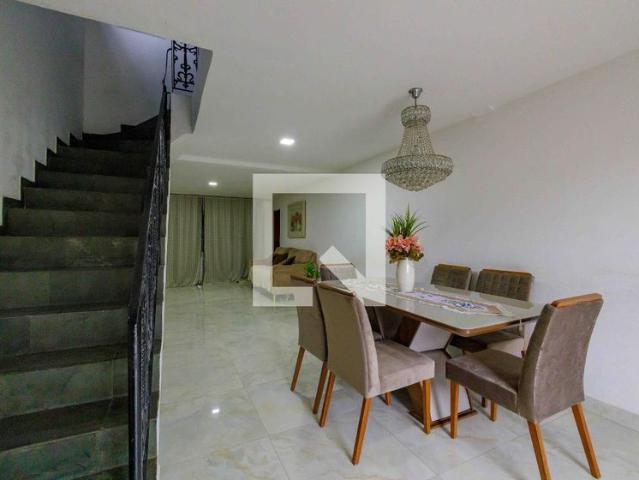 Casa aluguel em Região Geográfica Imediata do Rio de Janeiro, Região Metropolitana do Rio de Janeiro