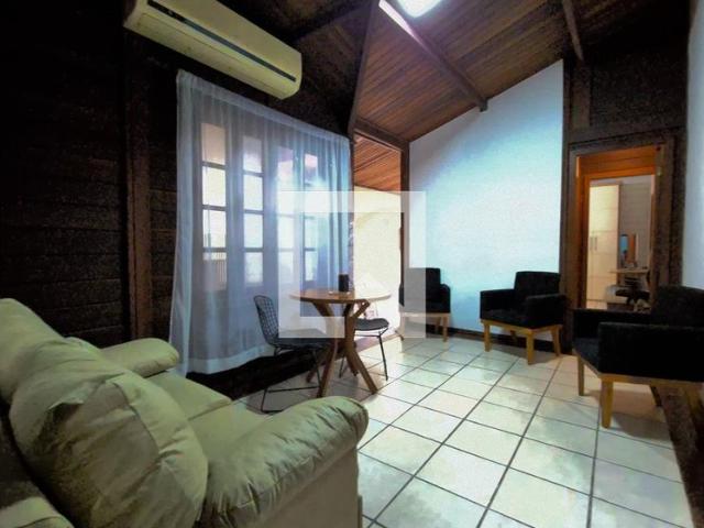 Casa aluguel em Região Geográfica Imediata do Rio de Janeiro, Região Metropolitana do Rio de Janeiro