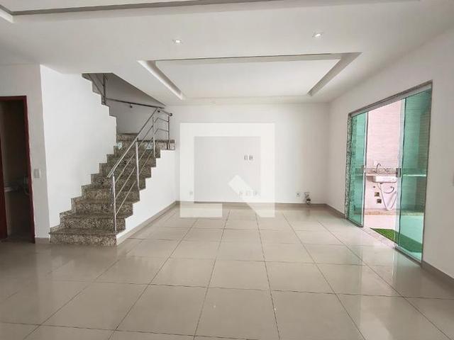 Casa aluguel em Região Geográfica Imediata do Rio de Janeiro, Região Metropolitana do Rio de Janeiro