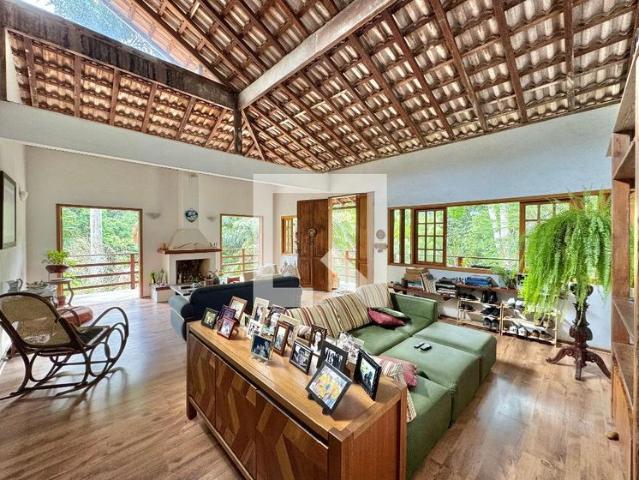 Casa aluguel em Região Geográfica Imediata do Rio de Janeiro, Região Metropolitana do Rio de Janeiro