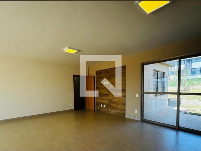 Casa aluguel em Região Geográfica Imediata de Belo Horizonte, Região Metropolitana de Belo Horizonte