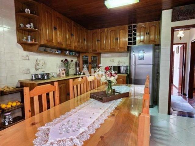 Casa venda em Região Imediata de Taubaté-Pindamonhangaba, Região Metropolitana do Vale do Paraíba e Litoral Norte