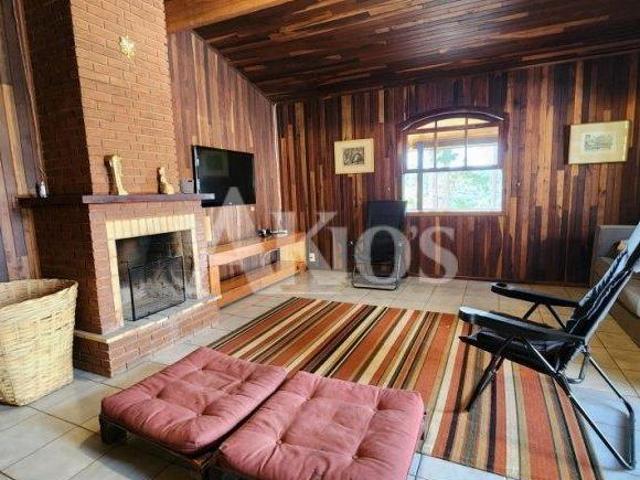 Casa venda em Região Imediata de Taubaté-Pindamonhangaba, Região Metropolitana do Vale do Paraíba e Litoral Norte
