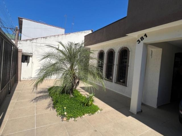 Casa venda em Região Imediata de Guaratinguetá, Região Metropolitana do Vale do Paraíba e Litoral Norte