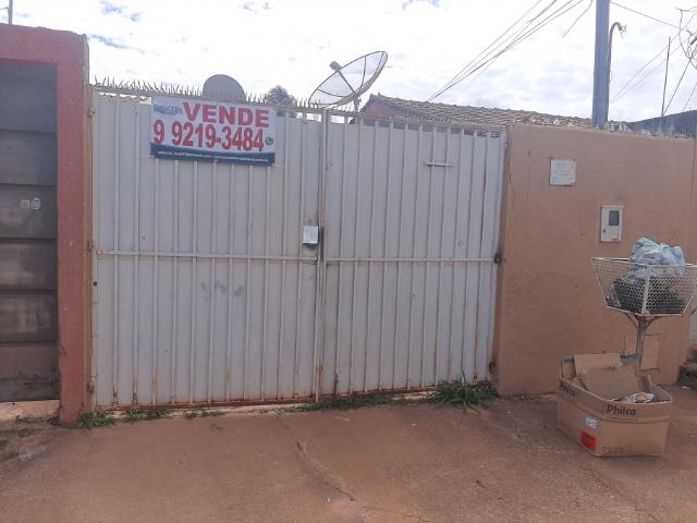 Casa venda em Região Geográfica Imediata de Luziânia, Região Integrada de Desenvolvimento do Distrito Federal e Entorno