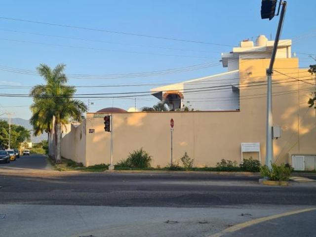 Casa Venta 5 Recamaras, Terraza, 3 Niveles en Coto, en Manzanillo, Colima