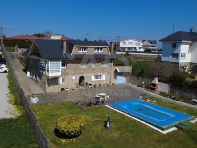 Casa en venta en Pastoriza, A Coruña