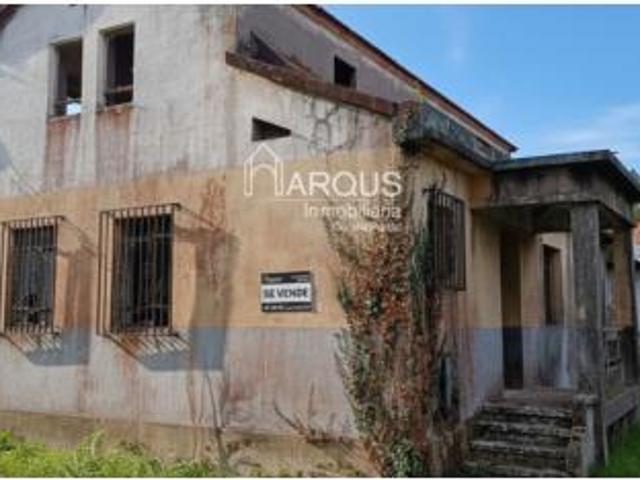 Casa en venta en A Estrada