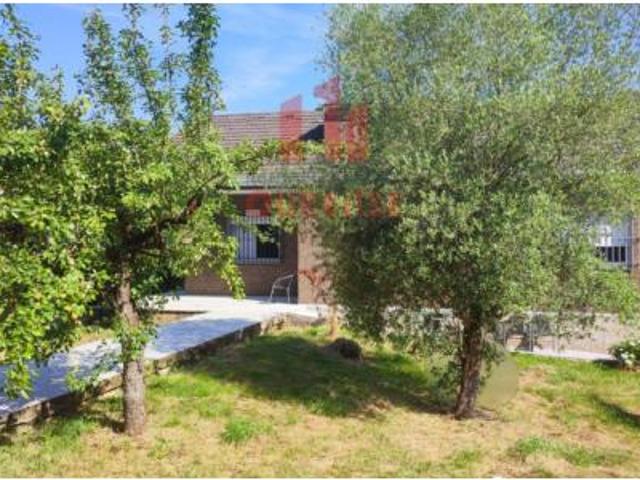 Casa en venta en A Merca, Terra da Celanova