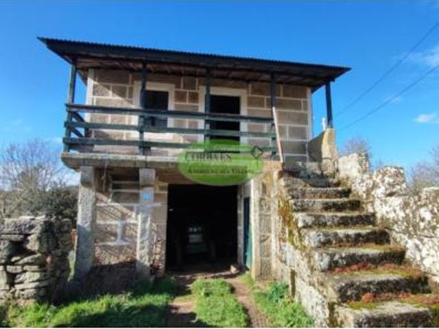 Casa en venta en A Merca, Ourense
