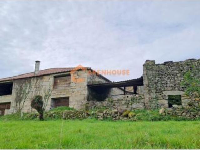 Casa en venta en Ourense, Galicia