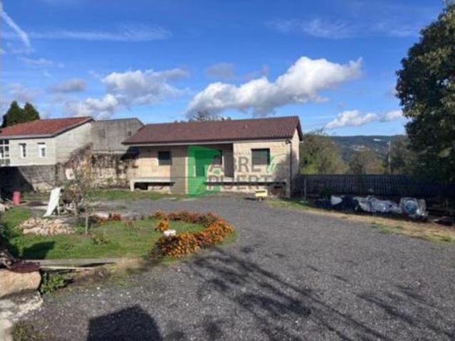 Casa en venta en Ourense, Galicia
