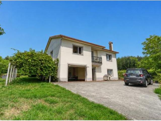 Casa en venta en Abegondo, A Coruña