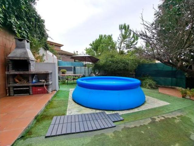 Casa en venta en Abrera