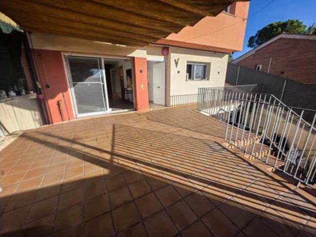 Casa en venta en les Carpes de Vilalba, Abrera