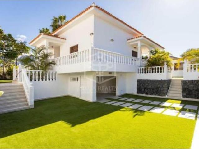 Casa en venta en La Caleta, Adeje