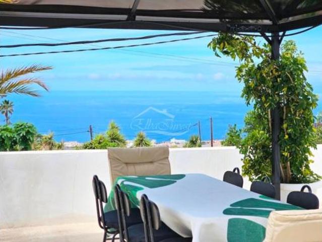 Casa en venta en Los Menores, Adeje